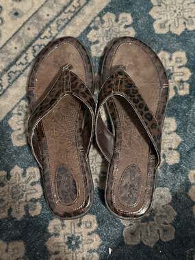 b.o.c. Women's Animal Print Thong Sandals